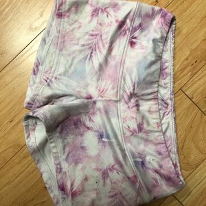 Fleo shorts size small